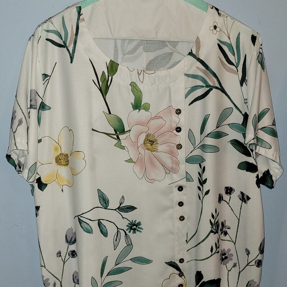 Unbranded Floral Print SS Blouse Top Polyester Spandex Women's Size XXL NEW